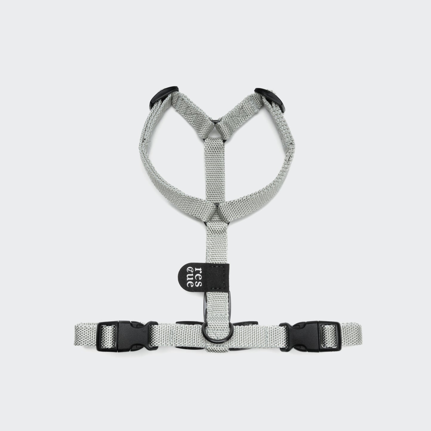 RESC7UE Silver dog harness detail, reflective nylon stitching