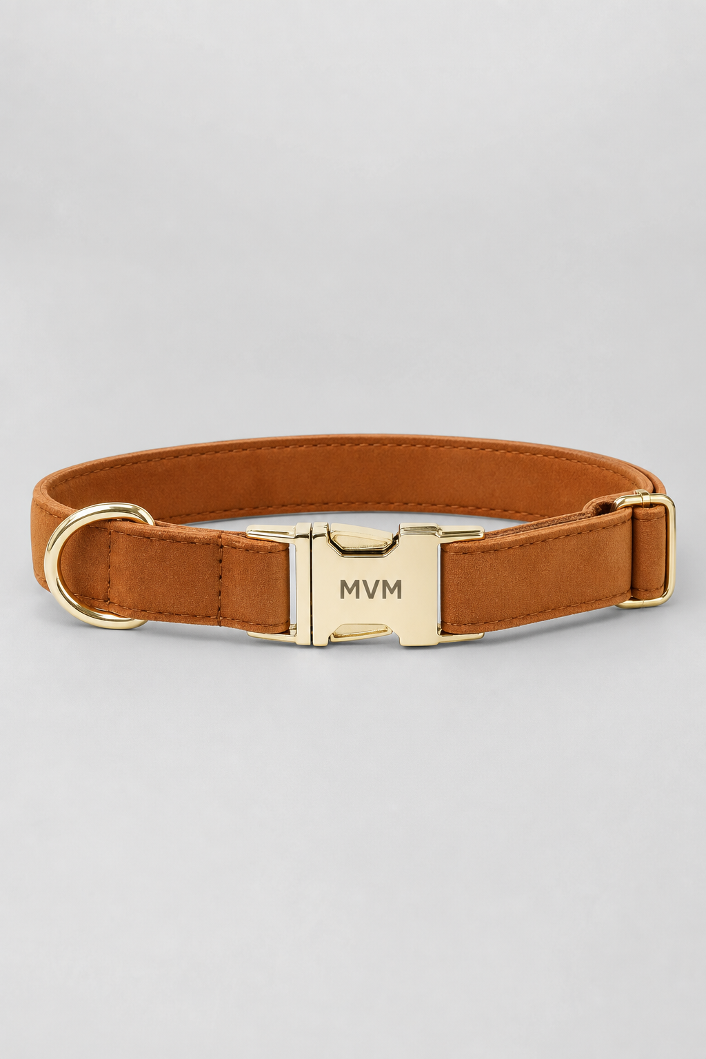 Dog wearing camel luxury collar and leash walk set