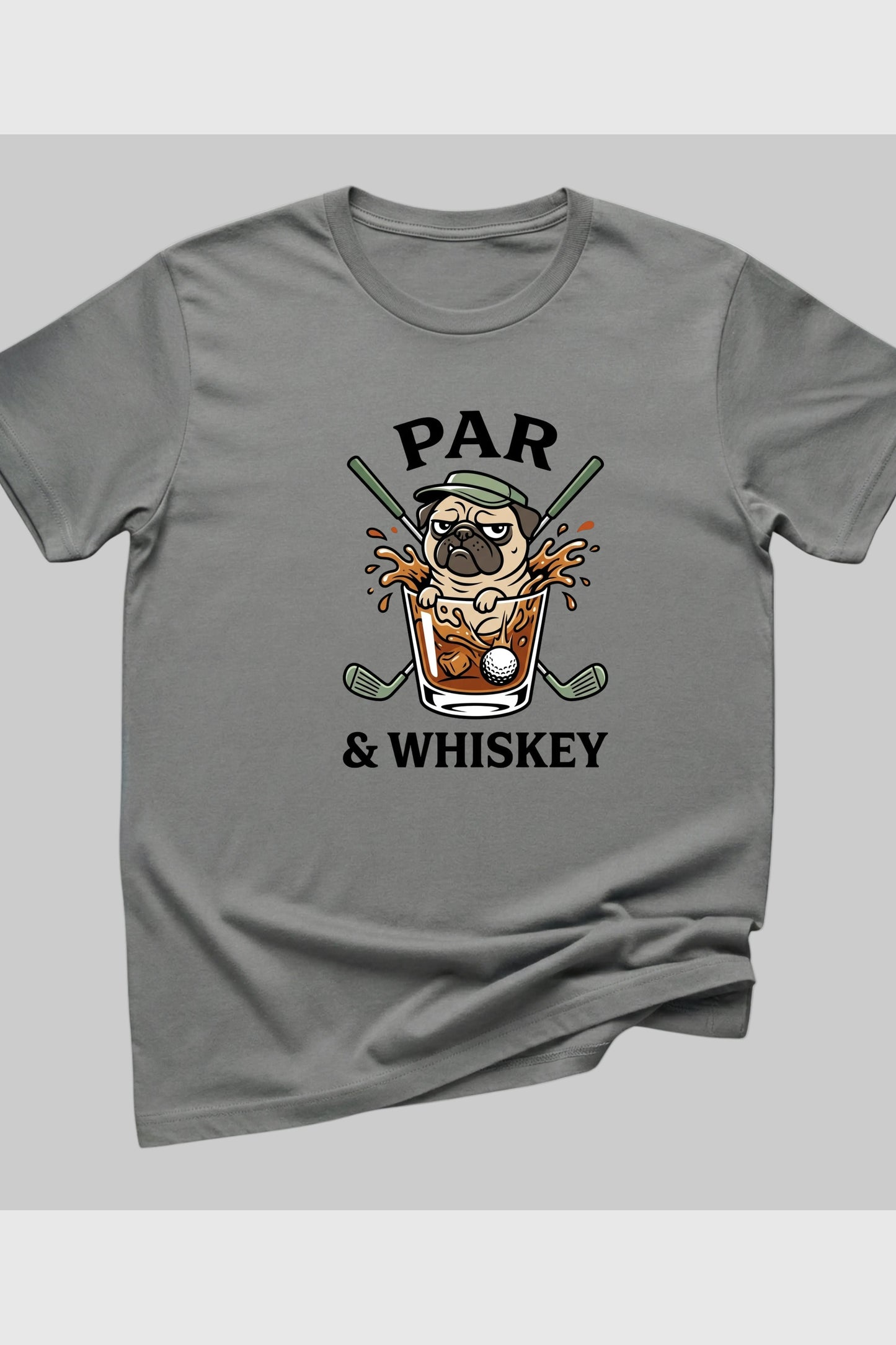 Sand t-shirt with pug golf par and whiskey print, unisex crew neck