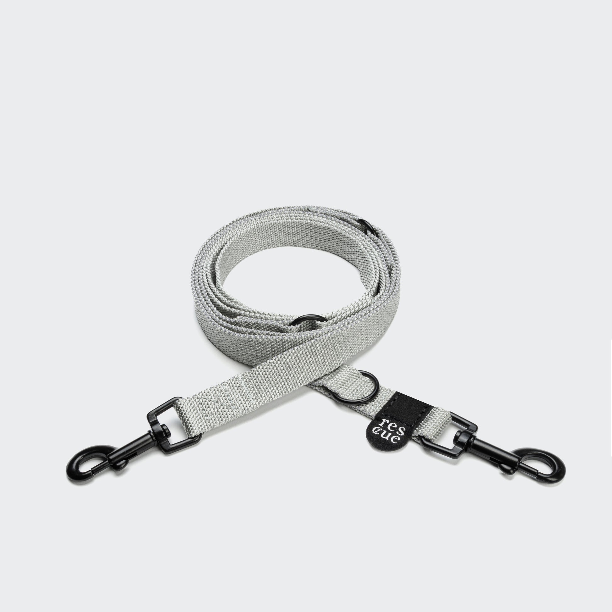 Silver reflective nylon dog leash, metal snap clip, Cloud 7 RESC7UE