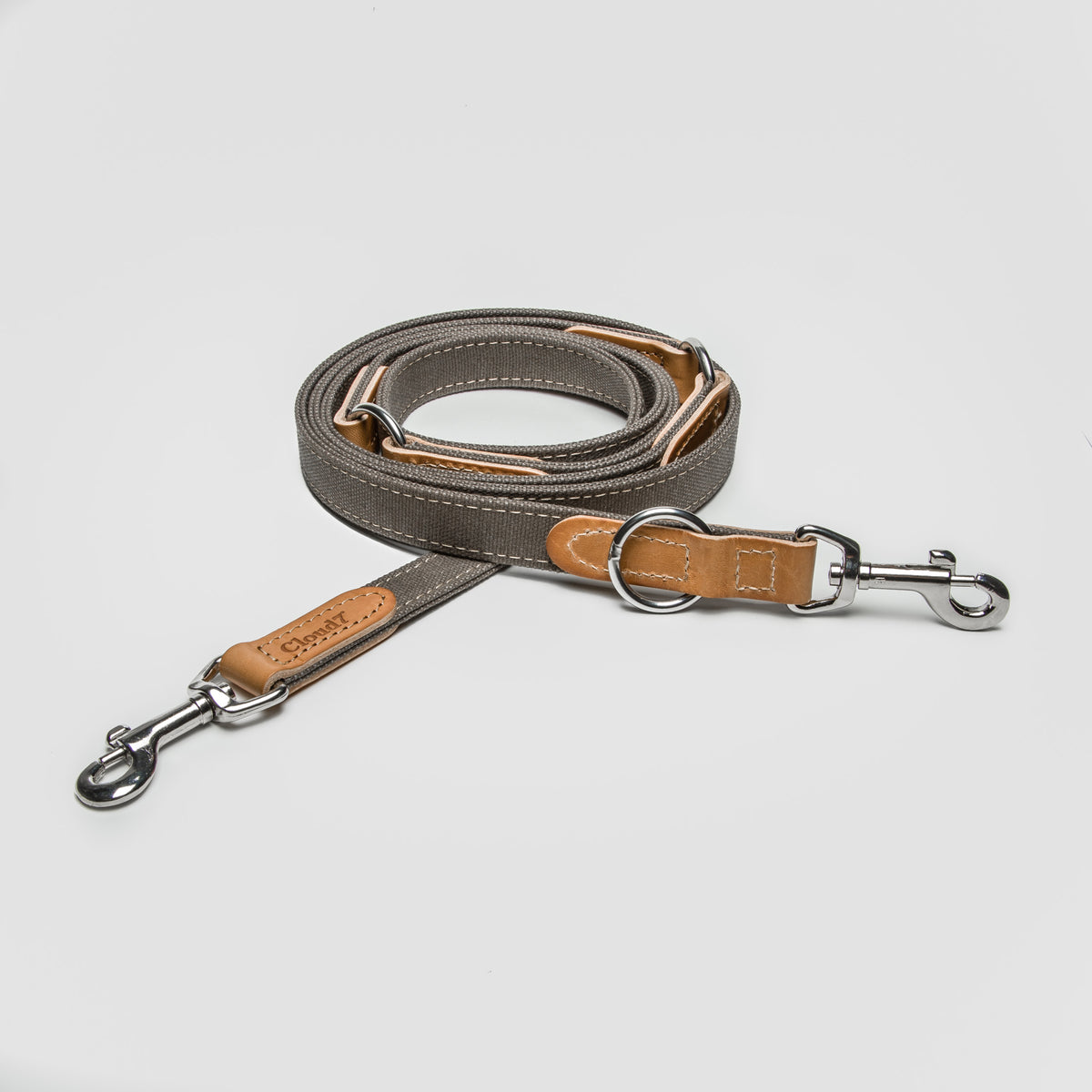 Greige canvas dog leash, metal snap clip, Cloud 7 Tivoli