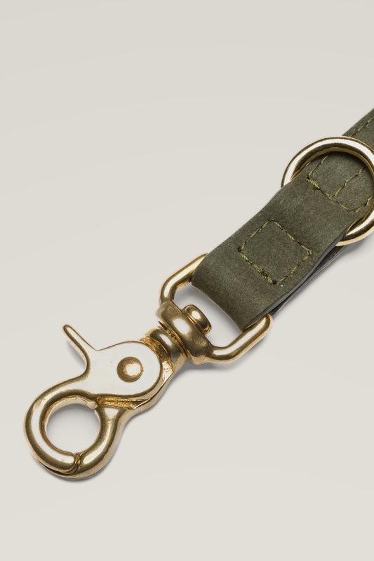 Brass snap hook of the Cloud 7 Ravello Olive braided dog leash, detail