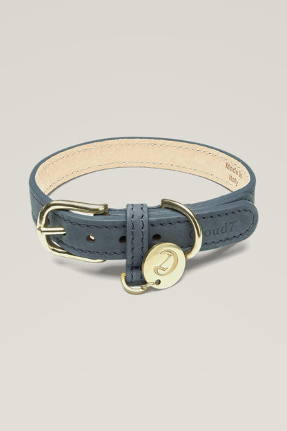 Cloud 7 Tiergarten nubuck dog collar in dove grey with brass buckle and engraved logo coin
