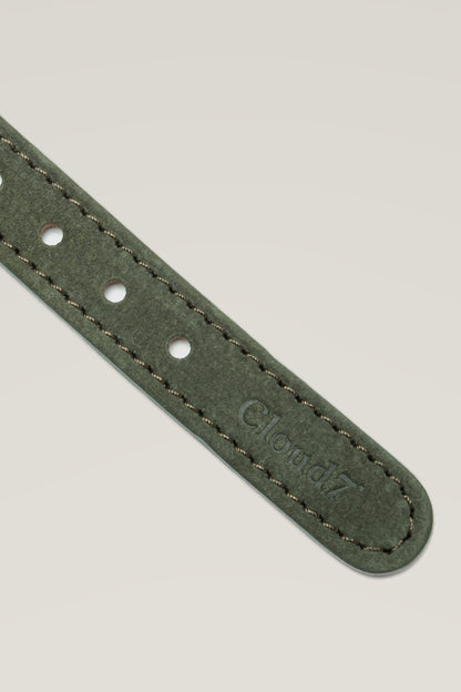 Moss green nubuck leather with tonal stitching of the Cloud 7 Tiergarten dog collar, close-up
