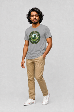 Man wearing sport grey dachshund golf t-shirt with Short Game Specialist crest print