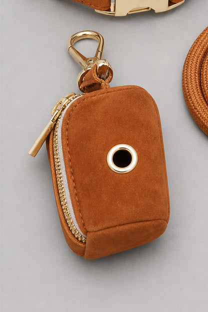 Caramel velvet poop bag holder with gold zipper from the MVM Evergreen set, detail