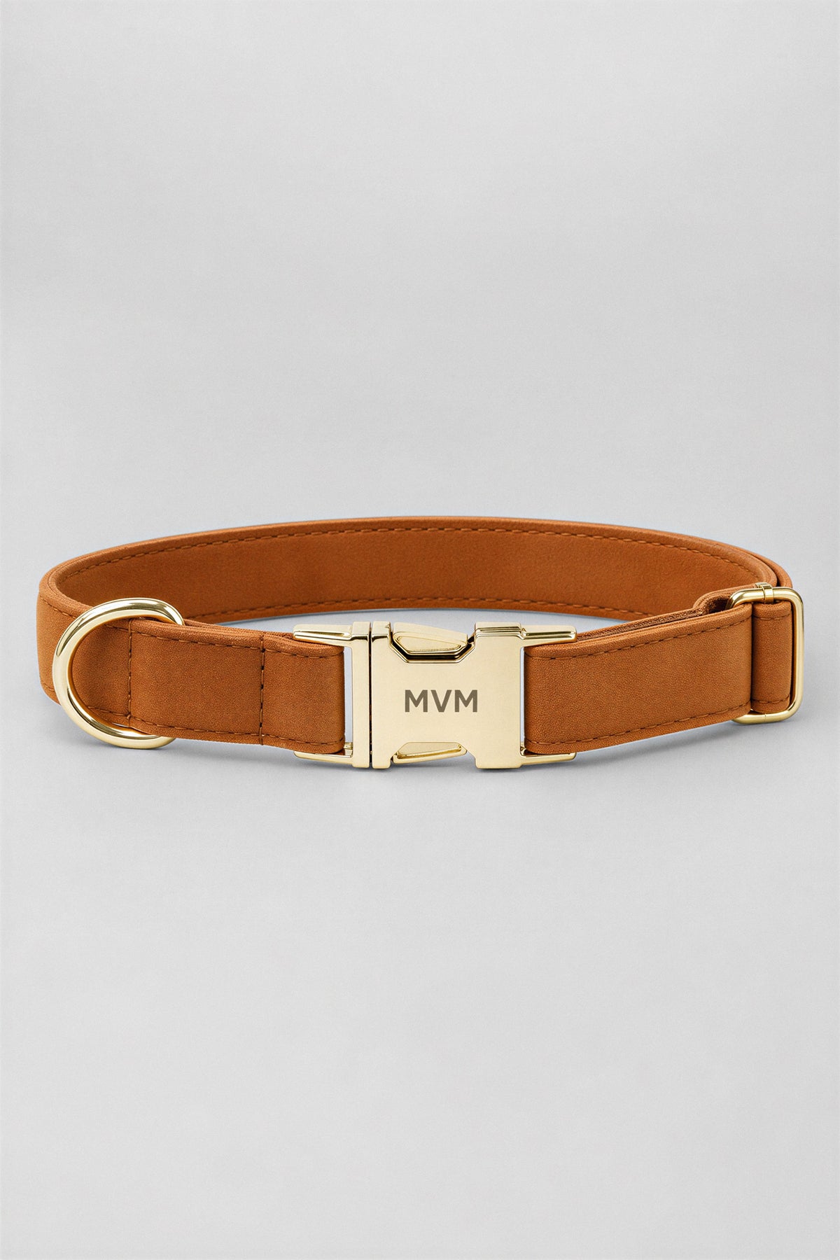 Caramel velvet MVM Evergreen dog collar with engraved gold MVM buckle, detail