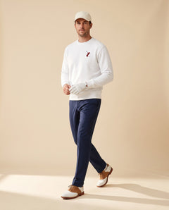 Man wearing Swing dachshund golf sweatshirt, full-body studio look. Color: White